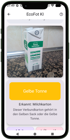 Ergebnis von EcoFot KI mit dem empfohlenen Entsorgungsort für einen Milchkarton